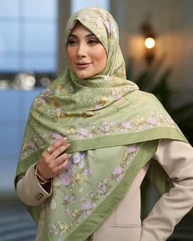 روسری ابریشم ژاکارد قواره 140 30207 (سبز)