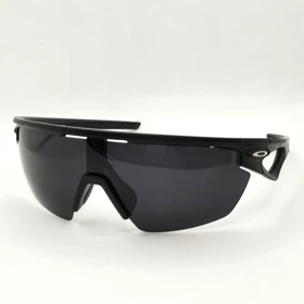 اوکلی BLACK 009403