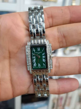 ساعت مچی زنانه پتک فیلیپ Patek Philippe موتور کوارتز باکیفیت و طراحی زیبا (نقره ای صفحه سبز)