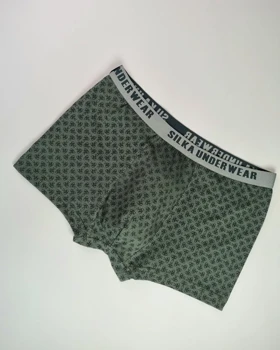 شورت مردانه نیم‌پا پنبه سیلکا کش از رو آدم فضایی