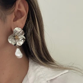 گوشواره مرواریدی گل کد 221