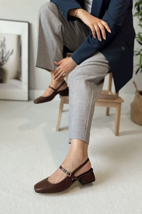 کفش پاشنه‌بلند کلاسیک زنانه polka-store polka-store