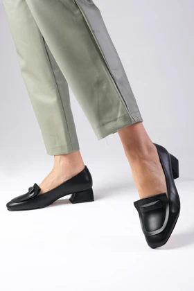 کفش پاشنه‌بلند کلاسیک زنانه میوگوستو mio-gusto