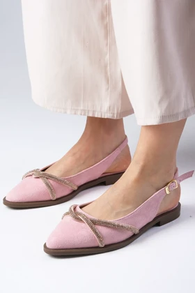 کالج زنانه میوگوستو mio-gusto