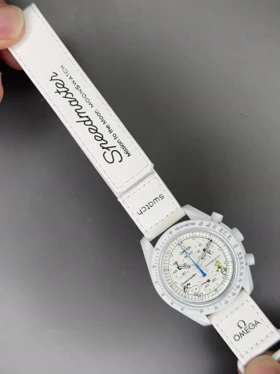 ساعت مچی امگا سواچ ماموریت به ماه اسنوپی طرحدار Omega x Swatch Mision to the moon