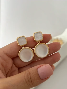 گوشواره صدفی