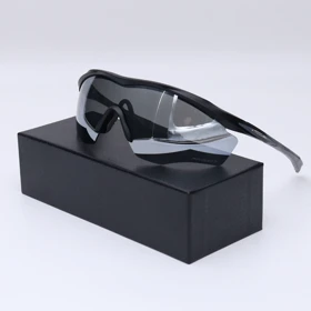 عینک از برند OAKLEY کد 181452