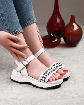 صندل رکابدار طبی ترانه سفید