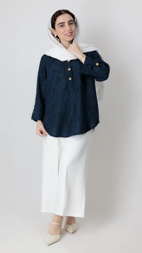 شومیز گل‌دار جلو بسته