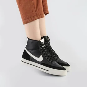 کفش و کتانی زنانه مدل نایک نیم ساق رنگ مشکی سفید مدل نایک NIKE کد M565