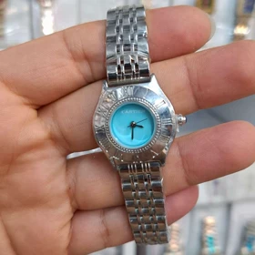 ساعت مچی زنانه کارتیر Cartier موتور کوارتز باکیفیت و طراحی زیبا (نقره ای صفحه آبی)