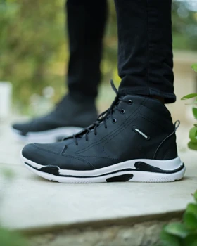 کفش ساق‌دار Balenciaga مدل Hoka (مشکی)