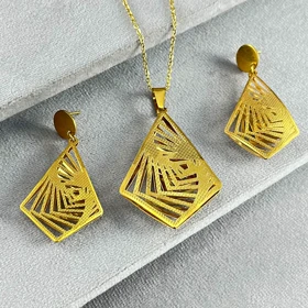 نیم ست چند ضلعی مدل توری طلایی 10148