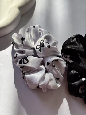 اسکرانچی سیاه و سفید- کد 1118