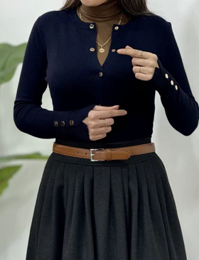 پلیور بافت جلودکمه پرواز (یقه گرد) (ایراد دار)