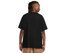 تیشرت روزانه Nike Sportswear Premium Essentials PC_DO7392-010