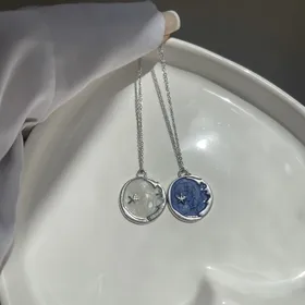 گردنبند ماه
