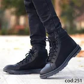 نیم بوت بلک وار با دکمه مثلثی - کد 251(Ta20)