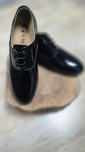 کفش بندی ساده ورنی 1806 کد 525