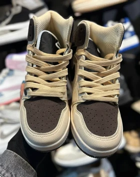 کتانی ترویس ساق‌دار کرم قهوه ای