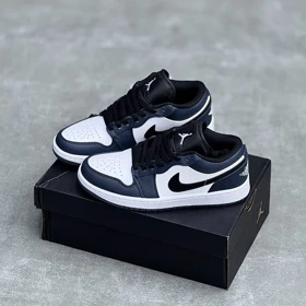 کفش نایک ایر جردن وان لو سفید سرمه ای Nike Air Jordan 1 Low White Navy