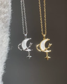 گردنبند ماه و ستاره