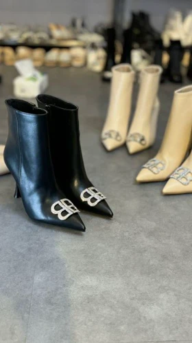 بوت بالنسیاگا پاشنه کد573