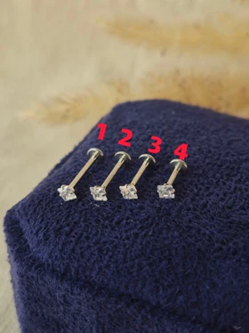 پیرسینگ گوش نگین مربع