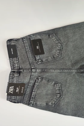 شلوار جین مام فیت M06