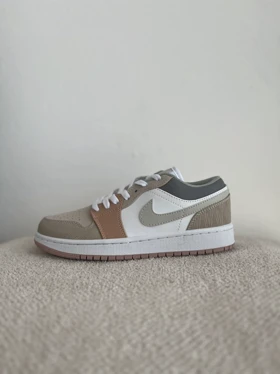 جردن 1 ساق کوتاه هلویی