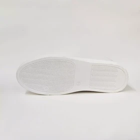 کتانی ونس برشکا کفش اسپرت ونس سفید برشکا bershka
