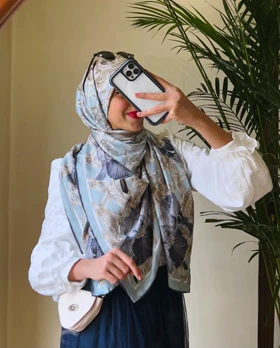 روسری طرح‌دار