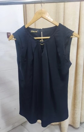 تاپ یقه گرد مازراتی