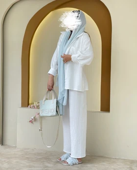 شلوار نگین دبل‌فیس