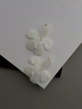 گوشواره گل صدفی بزرگ