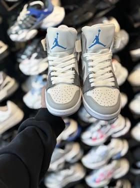 کتانی جردن ساق‌دار طوسی آبی