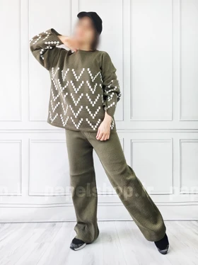 ست بافت یقه گرد و شلوار بگ طرح زیگزاگ