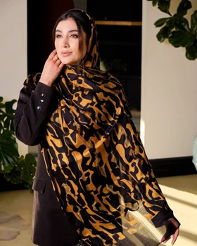 شال ابریشم میله ای 20264 BURBERRY