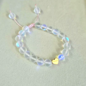 دستبند پلاک قلب آینه ایی با سنگ مون استون مات