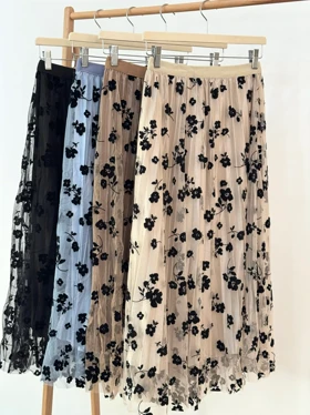 دامن توری گل مخملی