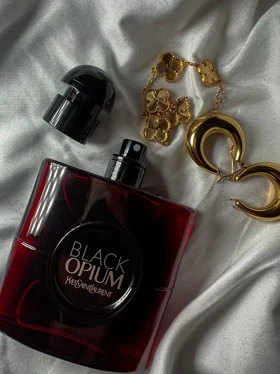 عطر ایو سن لورن بلک اوپیوم اور رد VES SAINT LAURENT - Black Opium Over Red