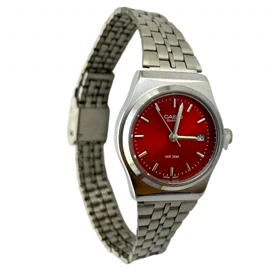 ساعت مچی زنانه با طرح کاسیو، ظرافت در عین سادگی