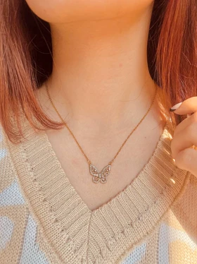 گردنبند پروانه