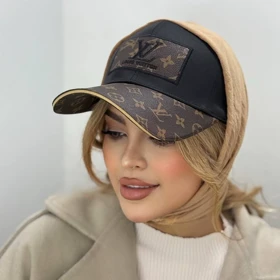 کلاه بیسبالی وارداتی lv کتان با نقاب چرم