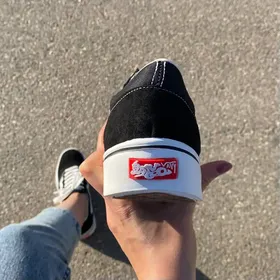 ونس ویوی بیبی ساق کوتاه مشکی vans wavy baby black