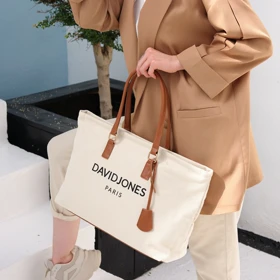 کیف دوشی مدل David Jones cm6420