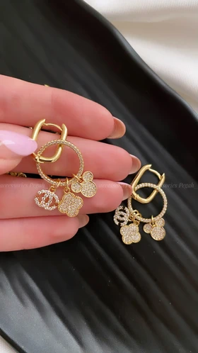 گوشواره آویزدار حلقه‌ای