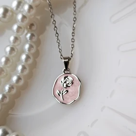 گردنبند میناکاری صورتی