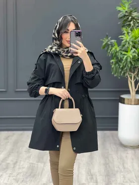 بارانی پشت ژیله چاک‌دار