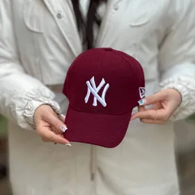 کلاه بیسبالی ny زرشکی